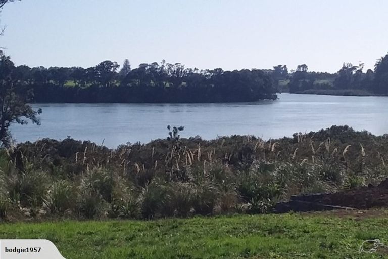 Photo of property in 59 Tahuna Minhinnick Drive, Glenbrook, 2681