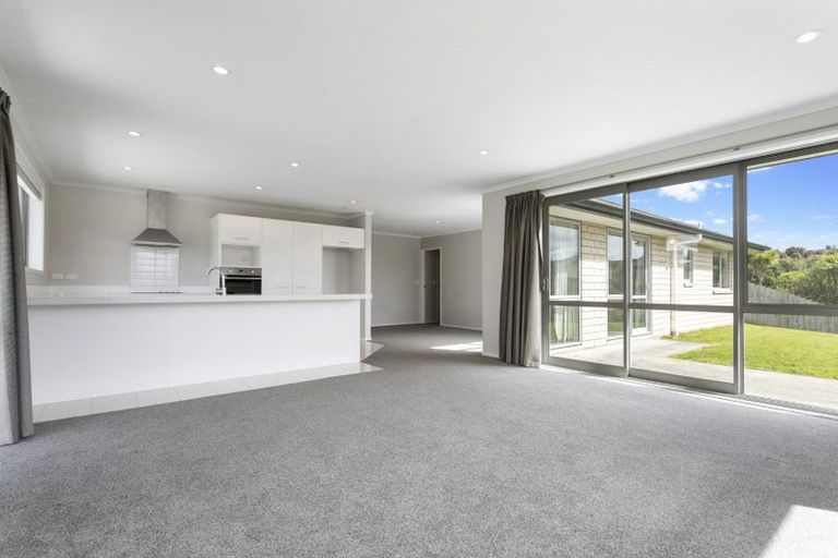 Photo of property in 60 Helenslee Road, Pokeno, 2402