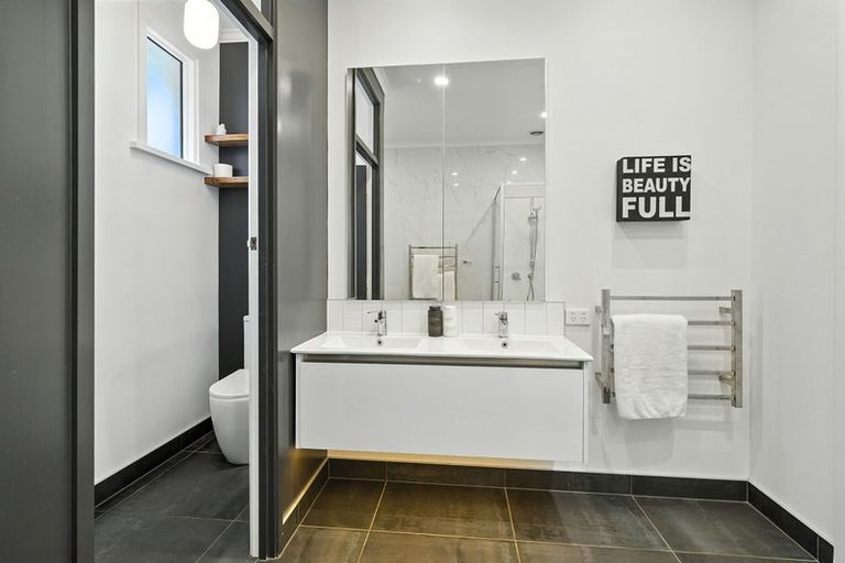 Photo of property in 69 Jeffery Street, Andersons Bay, Dunedin, 9013