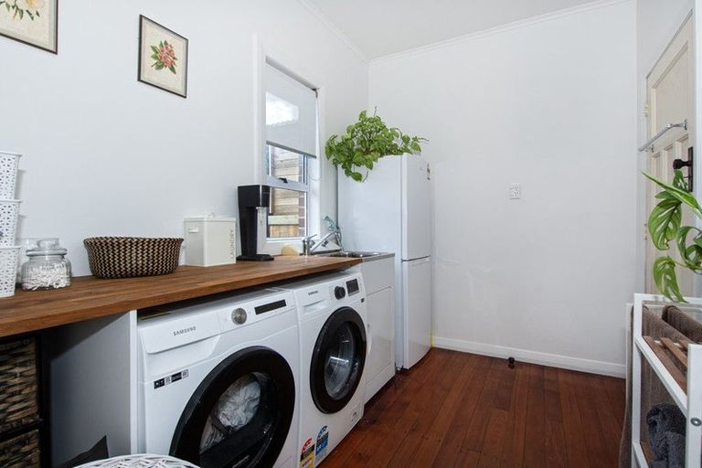 Photo of property in 13 Shortland Street, Regent, Whangarei, 0112