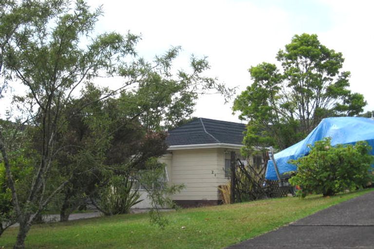 Photo of property in 1/8 Scarlock Avenue, Browns Bay, Auckland, 0630