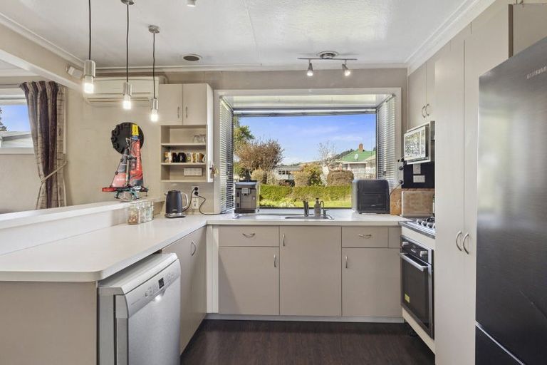 Photo of property in 2 Pottinger Street, Green Island, Dunedin, 9018