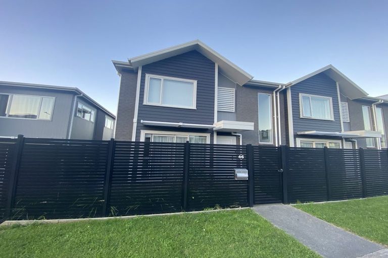 Photo of property in 46 Karepiro Drive, Stanmore Bay, Whangaparaoa, 0932