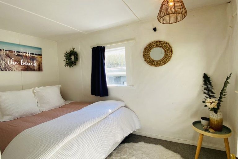 Photo of property in 18 Violet Street, Riverton/aparima, Riverton, 9822