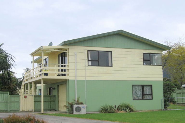 Photo of property in 2 Grace Avenue, Te Aroha, 3320