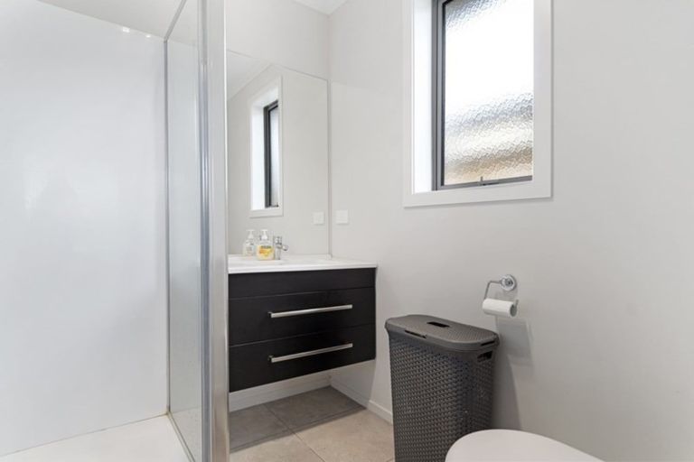 Photo of property in 18 Richardson Road, Omokoroa, 3114