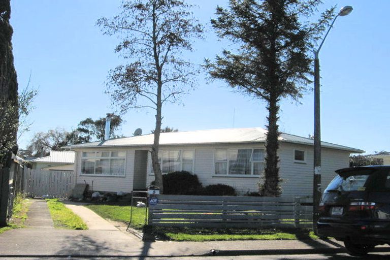 Photo of property in 5 President Avenue, Papakura, 2110