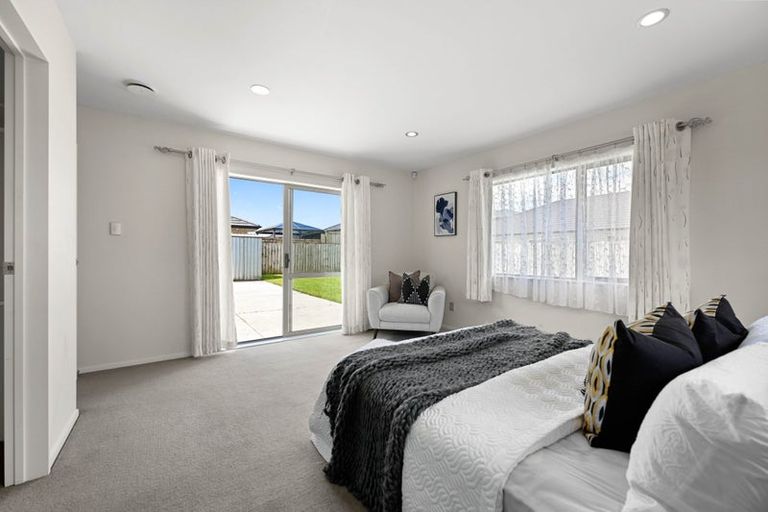 Photo of property in 22 Hector Drive, Rototuna North, Hamilton, 3210