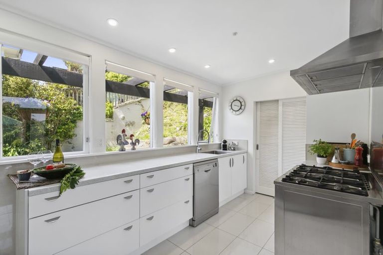 Photo of property in 18 Ottawa Road, Ngaio, Wellington, 6035