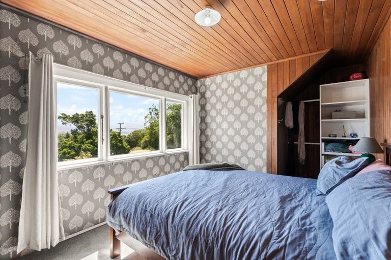 Photo of property in 20 Greenhithe Street, Waihola, Milton, 9073