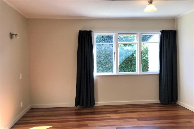 Photo of property in 40 Govett Avenue, Frankleigh Park, New Plymouth, 4310