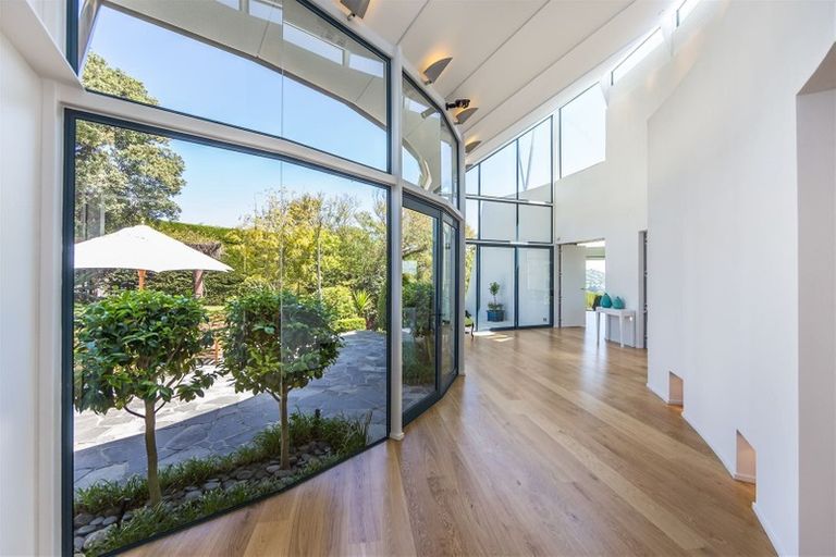 Photo of property in 142 Scarborough Road, Scarborough, Christchurch, 8081