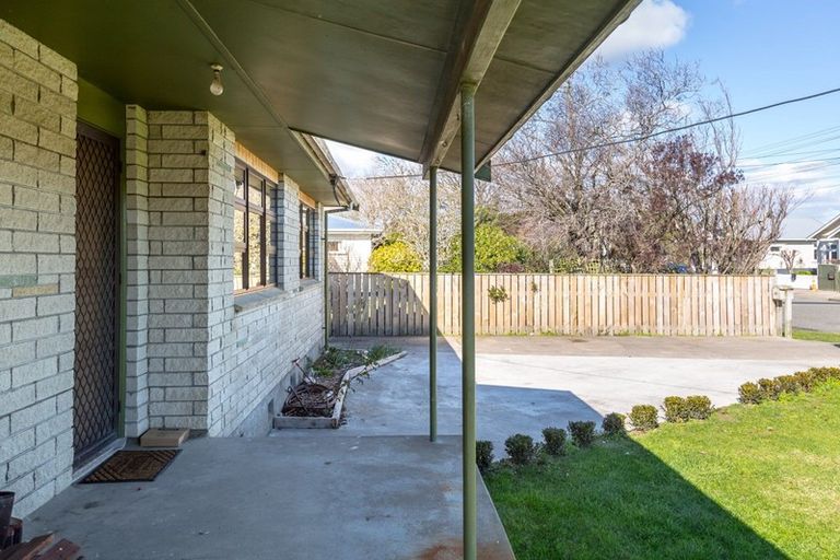 Photo of property in 57 Cologne Street, Martinborough, 5711