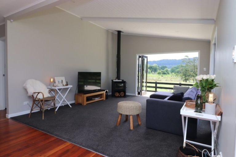 Photo of property in 1281 Whangaripo Valley Road, Whangaripo, Wellsford, 0972