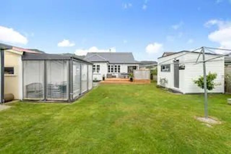 Photo of property in 44 Queen Street, Petone, Lower Hutt, 5012