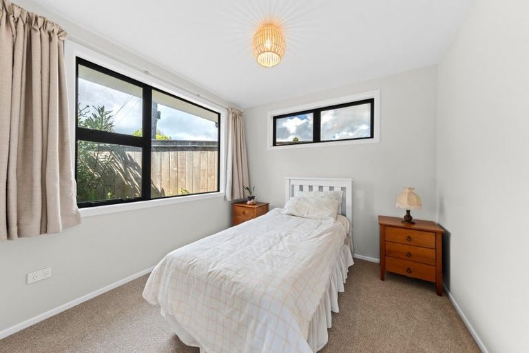 Photo of property in 23a Donnelly Street, Oakura, 4314