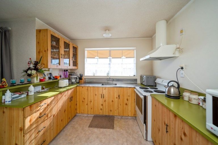 Photo of property in 496-498 Devon Street East, Strandon, New Plymouth, 4312