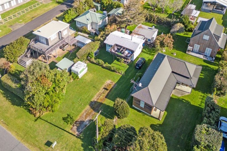 Photo of property in 30 Harsant Avenue, Hahei, Whitianga, 3591