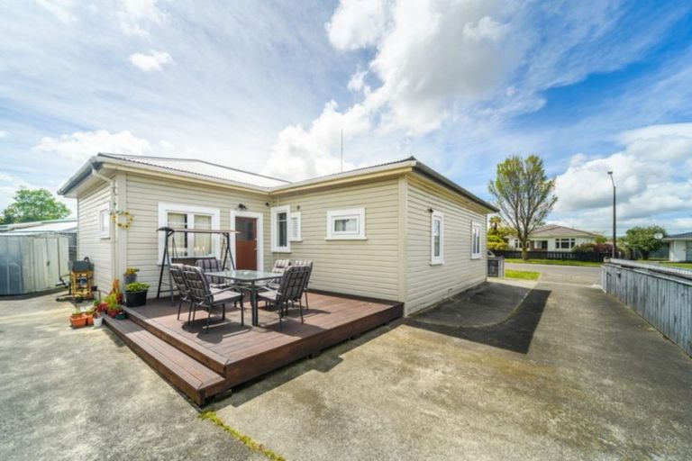 Photo of property in 351 Tremaine Avenue, Takaro, Palmerston North, 4412