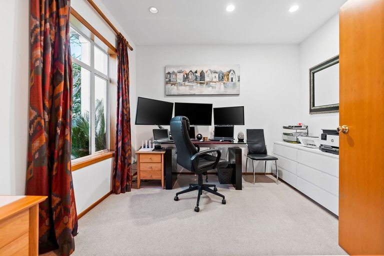 Photo of property in 82 Brownhill Road, Whitford, Manurewa, 2576