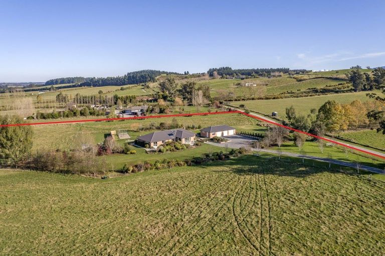 Photo of property in 127 Summerhill Road, Cust, Rangiora, 7471