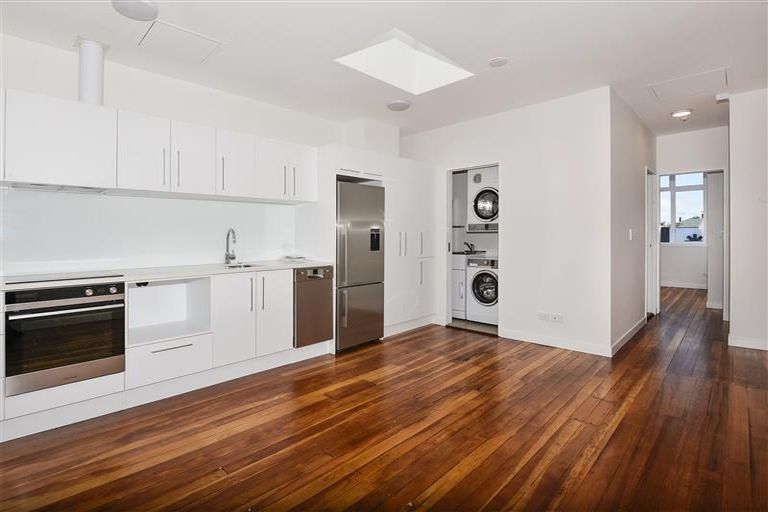 Photo of property in 944a New North Road, Mount Albert, Auckland, 1025