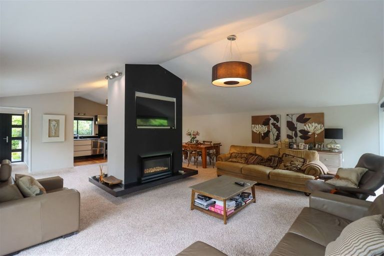 Photo of property in 94 Mountain View Road, Glenwood, Timaru, 7910