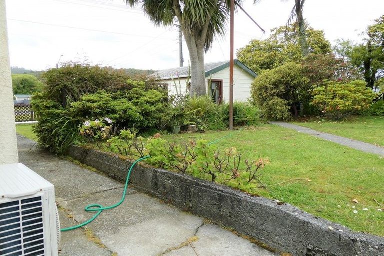 Photo of property in 5 Mcgowan Street, Runanga, 7803