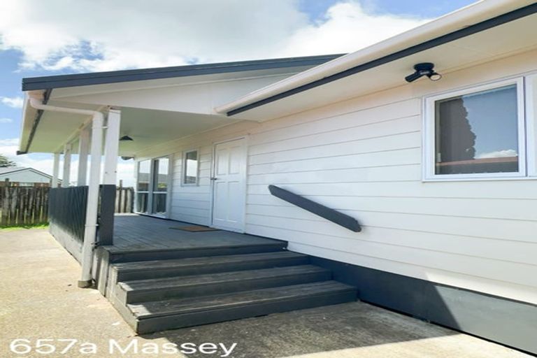Photo of property in 657 Massey Road, Mangere, Auckland, 2022