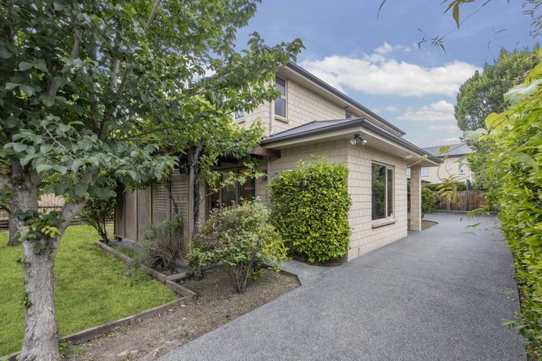 Photo of property in 70f Avonhead Road, Avonhead, Christchurch, 8042