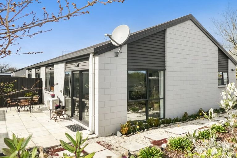 Photo of property in 1/430 Barbadoes Street, Edgeware, Christchurch, 8013