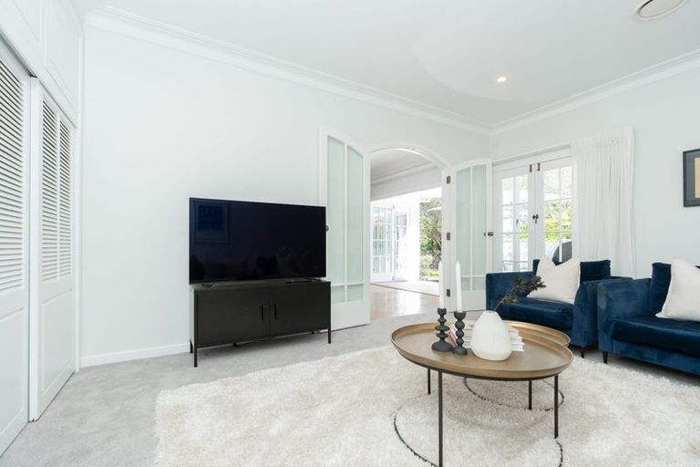 Photo of property in 10 Woodstock Road, Fairfield, Hamilton, 3214