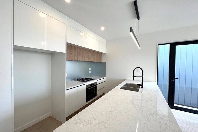 Photo of property in 34 Neretva Avenue, Massey, Auckland, 0614