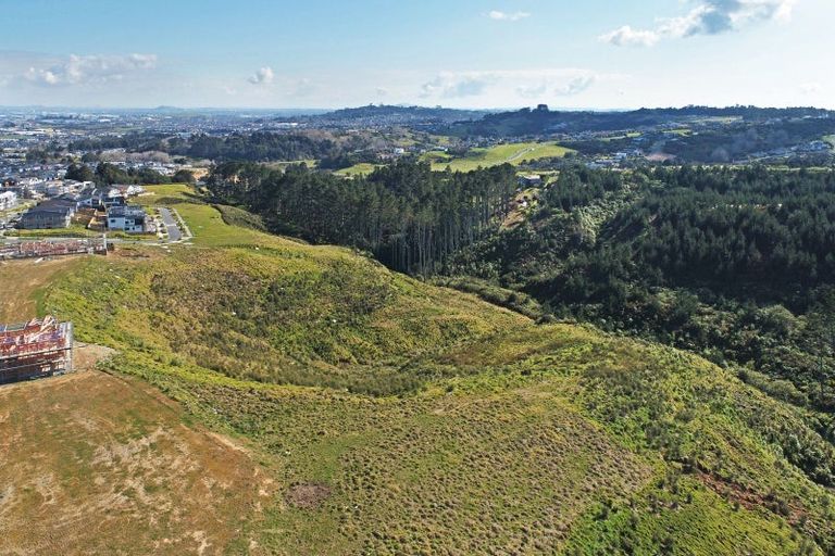 Photo of property in 9 Grand Ridge Avenue, Flat Bush, Auckland, 2019