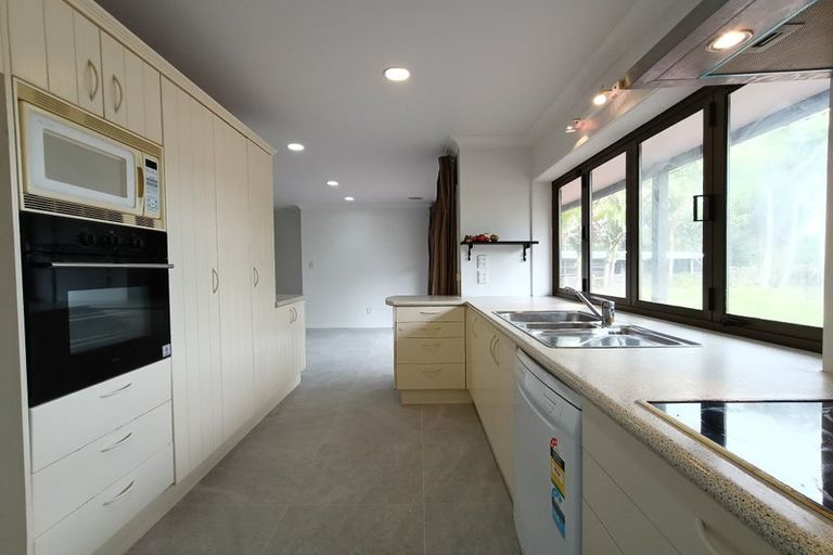 Photo of property in 28 Blackbridge Road, Dairy Flat, Albany, 0794