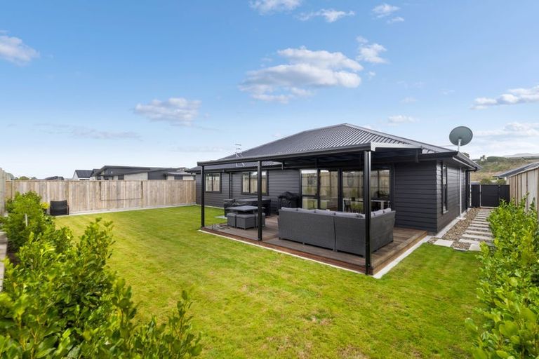 Photo of property in 68 Freedom Drive, Kelvin Grove, Palmerston North, 4414