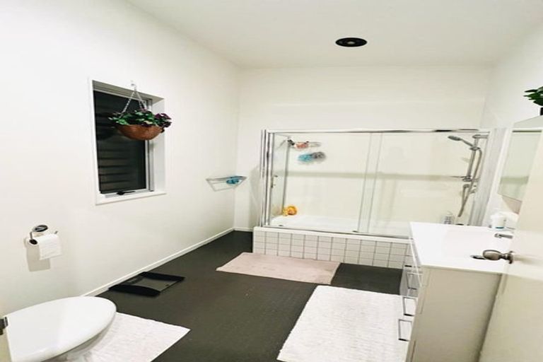 Photo of property in 50 Albionvale Road, Glen Eden, Auckland, 0602