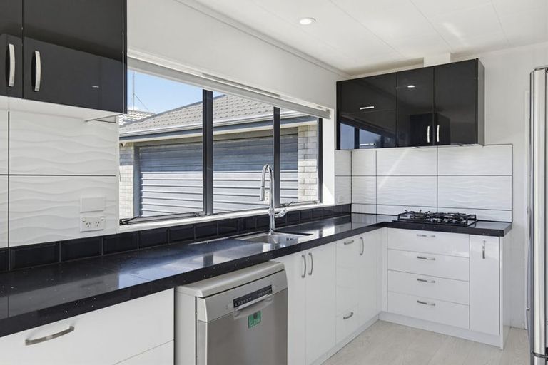 Photo of property in 108 Makarini Street, Paraparaumu, 5032