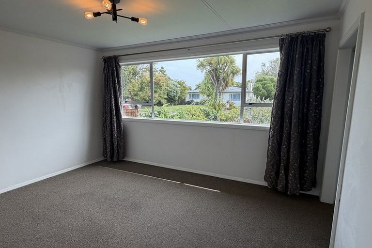 Photo of property in 24 Akaroa Avenue, Awapuni, Palmerston North, 4412