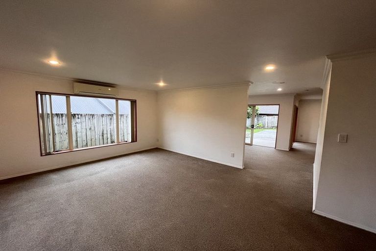 Photo of property in 3 Lake Panorama Drive, Henderson, Auckland, 0612