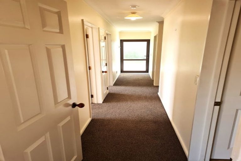 Photo of property in 9b Fraser Avenue, Johnsonville, Wellington, 6037