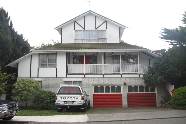 Photo of property in 15 Waikare Road, Raumati Beach, Paraparaumu, 5032