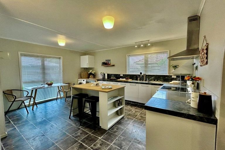 Photo of property in 53 Flanders Avenue, Onekawa, Napier, 4110