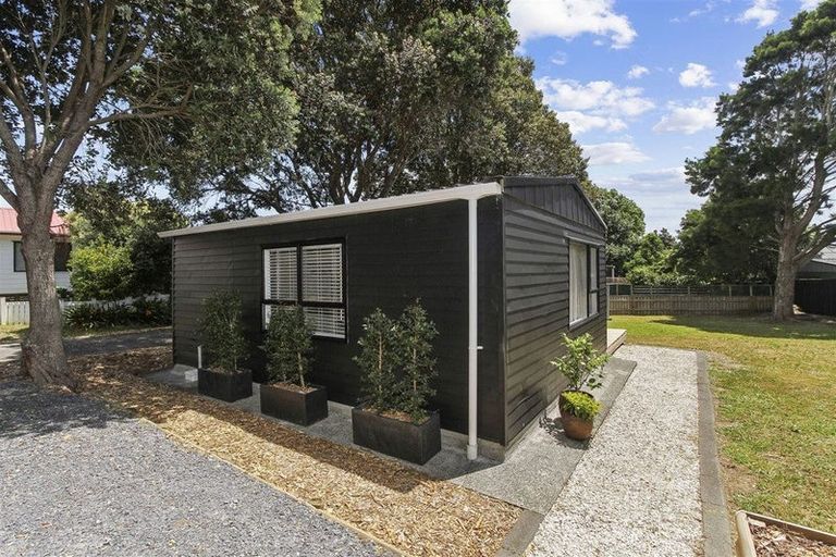 Photo of property in 19a Leaming Place, Clarks Beach, 2122