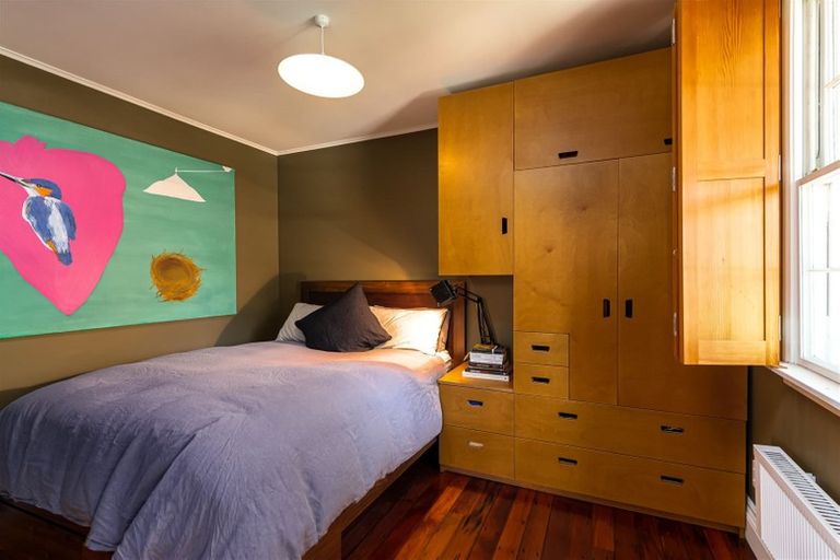 Photo of property in 404 Montreal Street, Christchurch Central, Christchurch, 8013