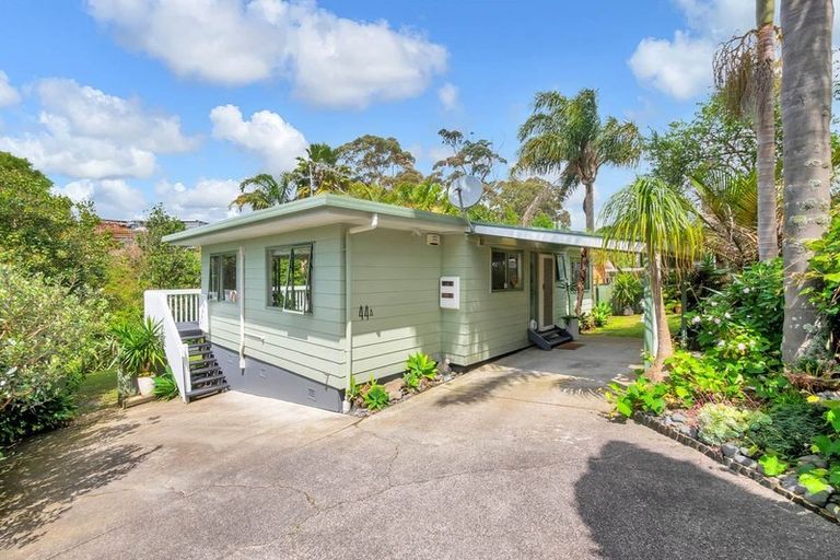 Photo of property in 44a Riserra Drive, Ranui, Auckland, 0612