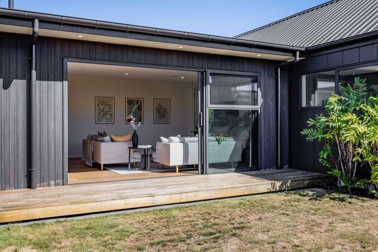 Photo of property in 27 Keene Drive, Bell Block, New Plymouth, 4312