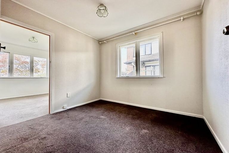 Photo of property in 5 Nield Road, Manurewa, Auckland, 2102