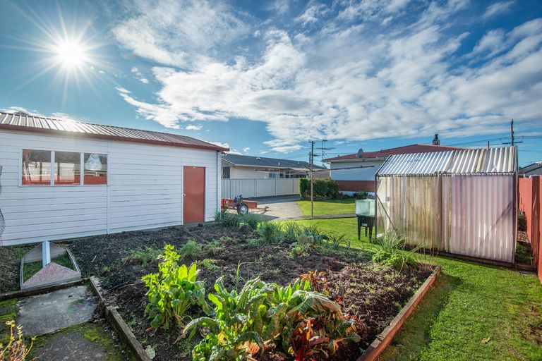 Photo of property in 12 Carlyle Road, Mosgiel, 9024