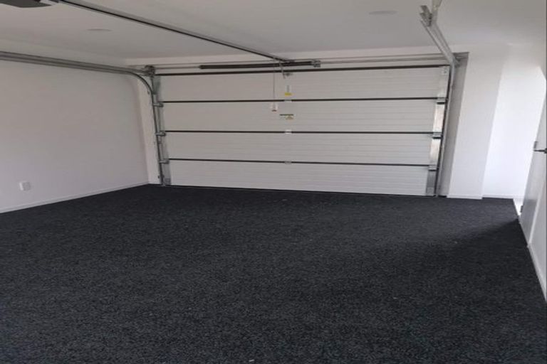 Photo of property in 14a Elcoat Avenue, Te Atatu South, Auckland, 0610